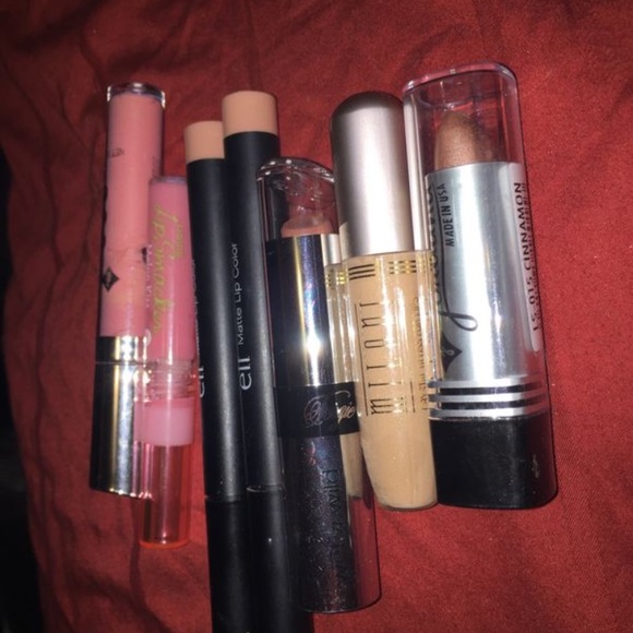Makeup bundle - Picture 4 of 7